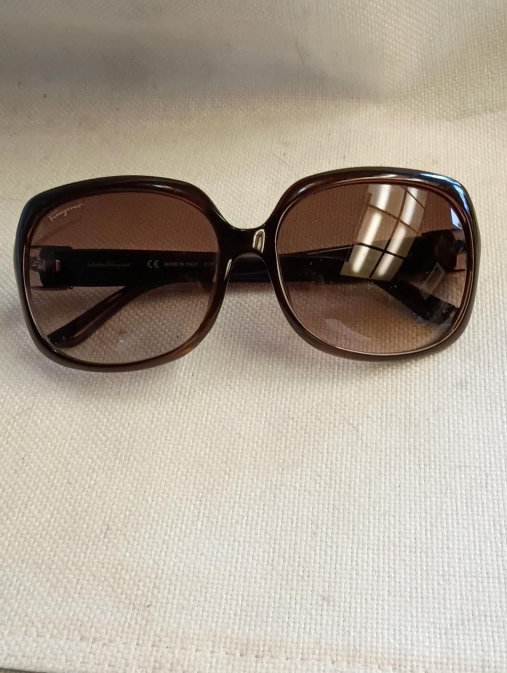 Salvatore Ferragamo Dark Brown Gradient Oversized Women's Sunglasses Brown Frame